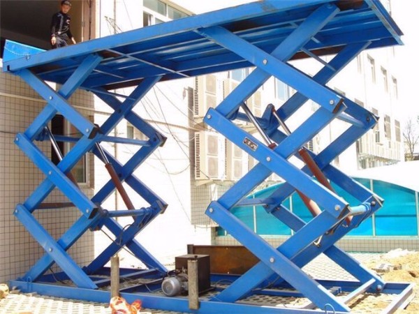 液壓佛山升降平臺(tái)的選購(gòu)有技巧